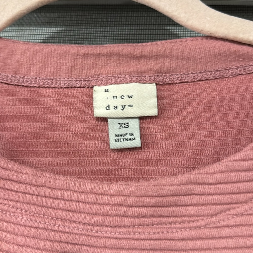 Pink Sweater - Picture 2 of 3